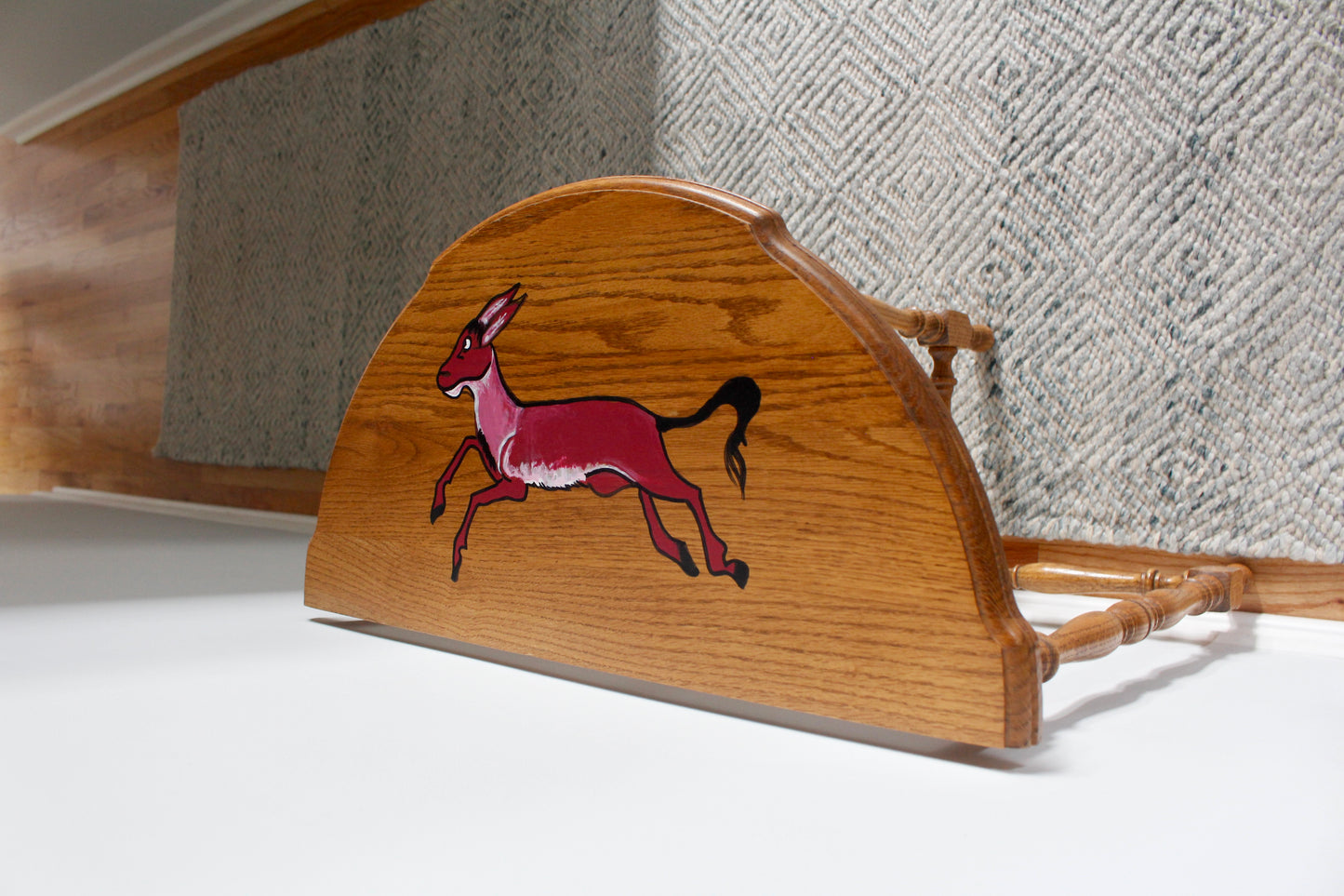 Red Himar Table
